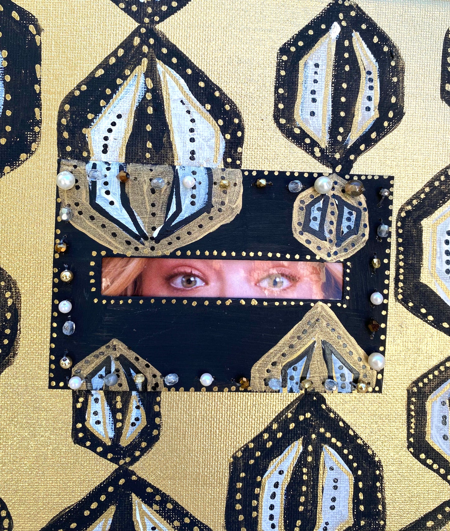 Geometric Macaroni Eyes